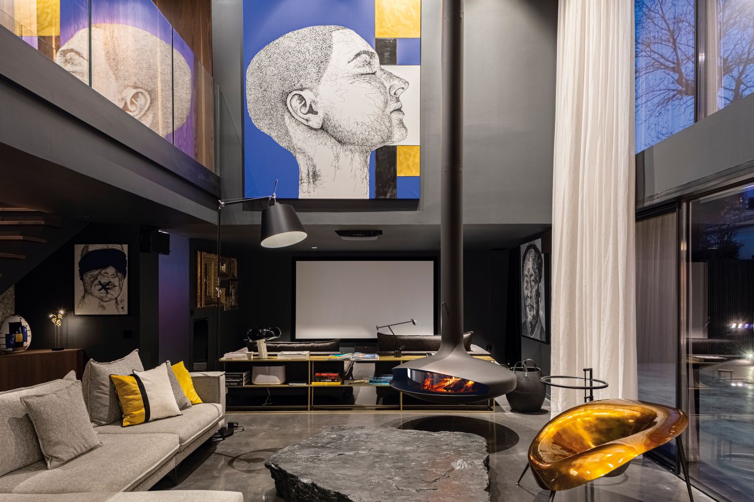 FOCUS-GYROFOCUS-vetrato-A-LEGNA-NERO-OPACO