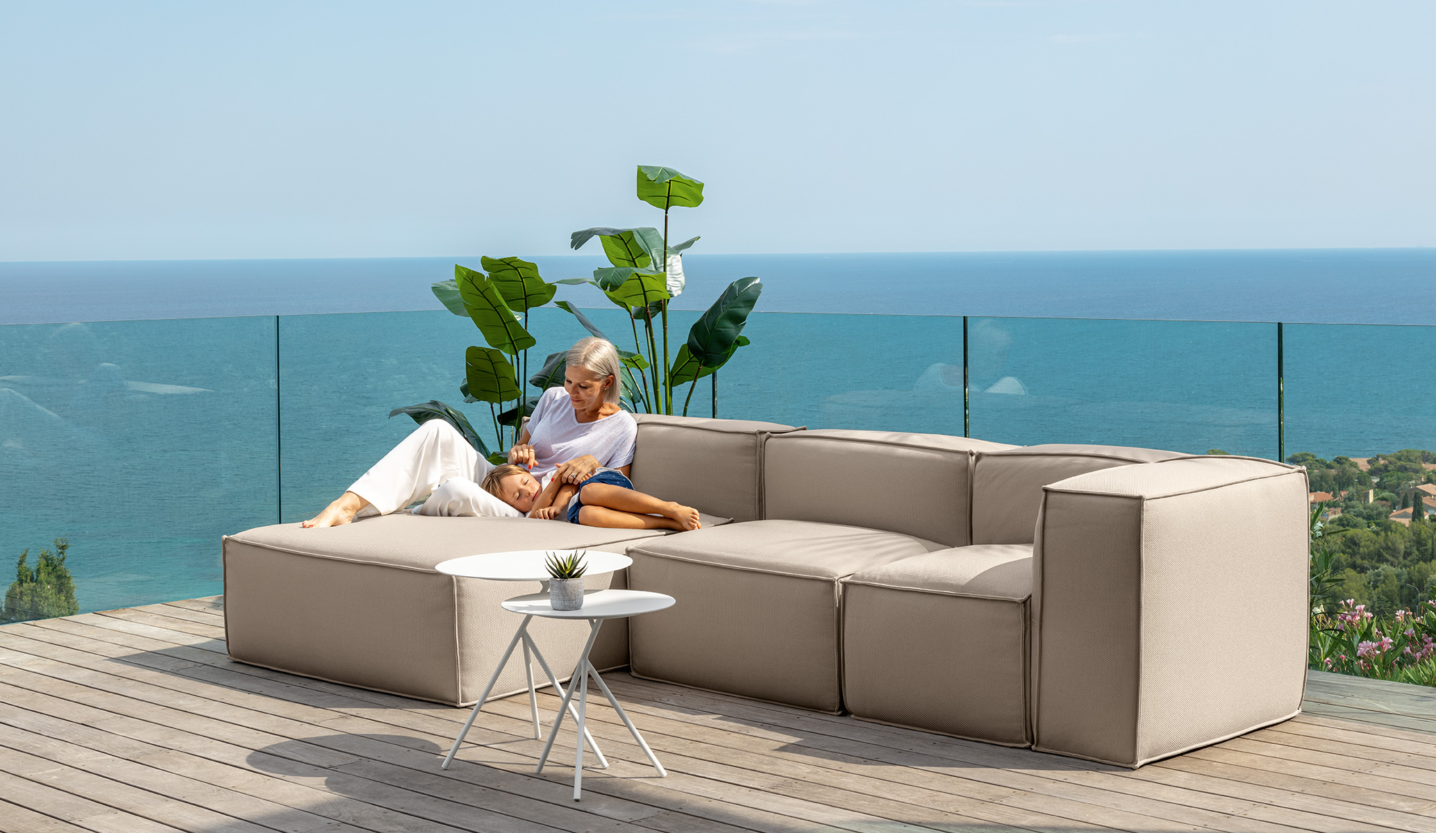 Furnishing Trend 2024 Modular Sofas For Indoors And Outdoors Forme   Ocean Divanomodulare Top 