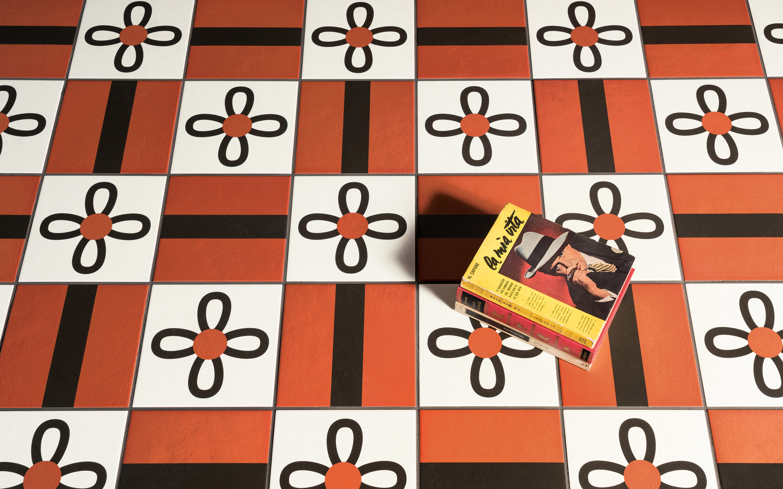 MUTINA-Margherita-(antiscivolo)-LINE-20,5x20,5