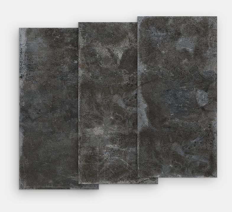 iron black naturale sq.300X150