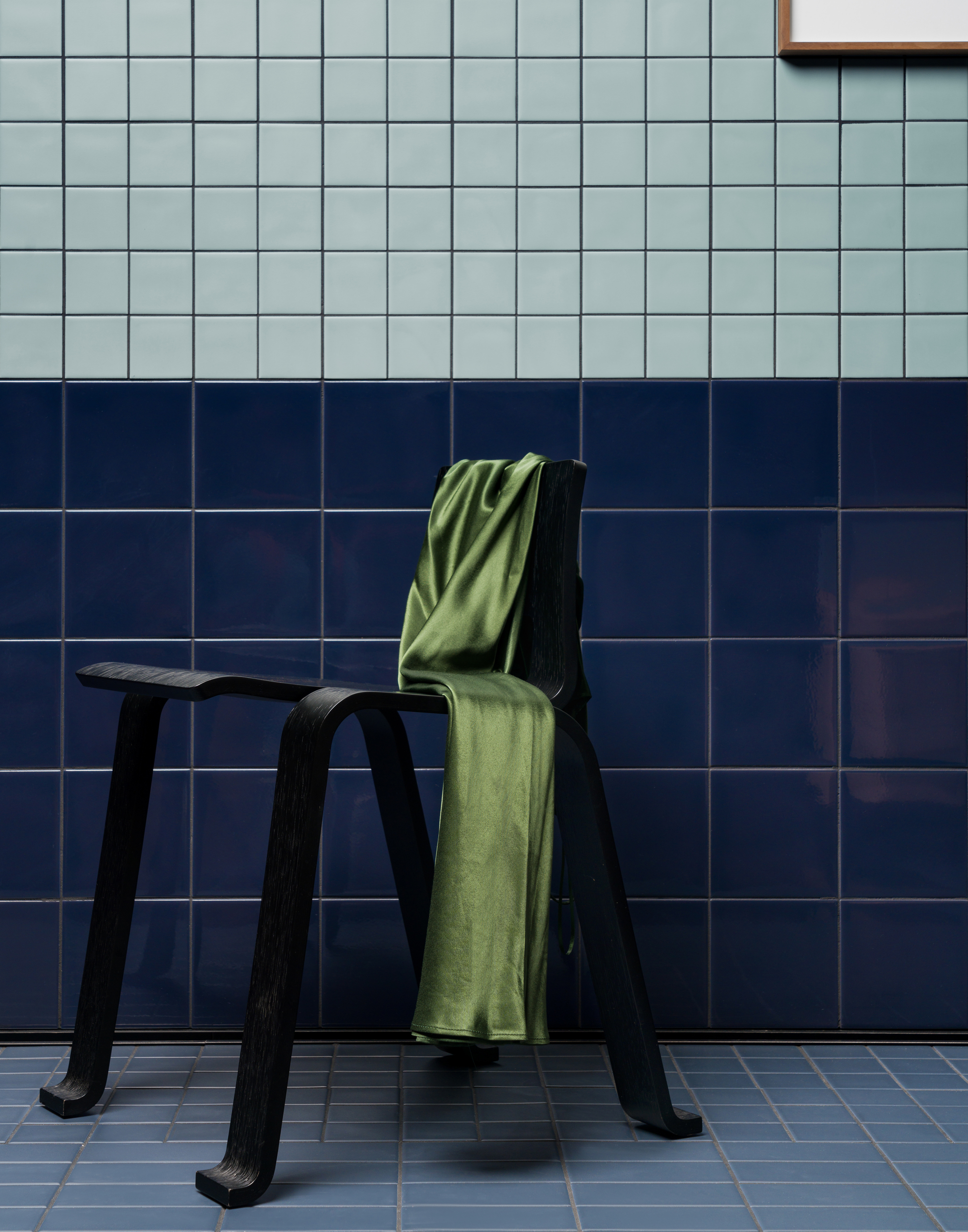 MUTINA-DIN-DARK-BLUE-GLOSSY-7,4x15