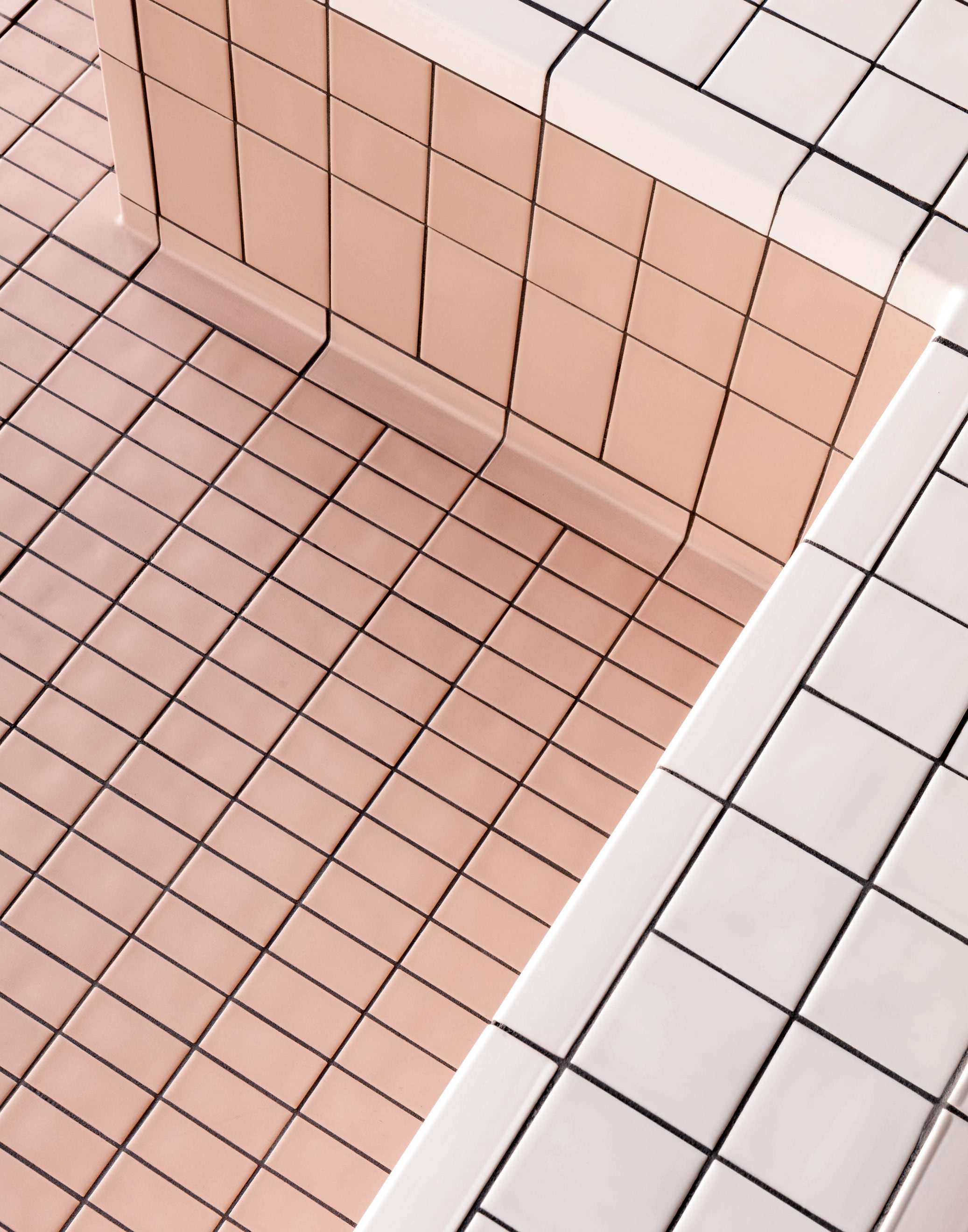 MUTINA-DIN-WHITE-MATT-15x15