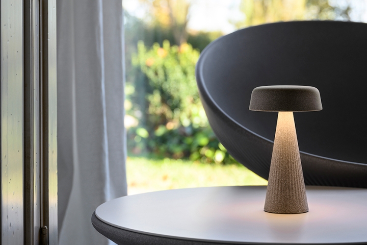 PLUST LAMPADA DA TAVOLO FADE CON KIT LUCE - PIETRA VECCHIA