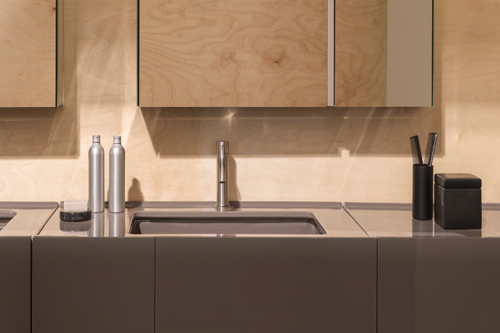 CIELO MOBILE FILO LACCATO MANIGLIA ORIZZONTALE