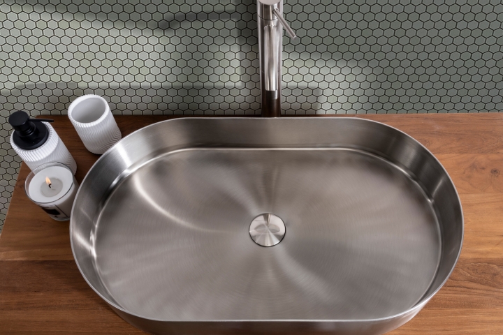 CIPI' LAVANDINO FOYER OVAL